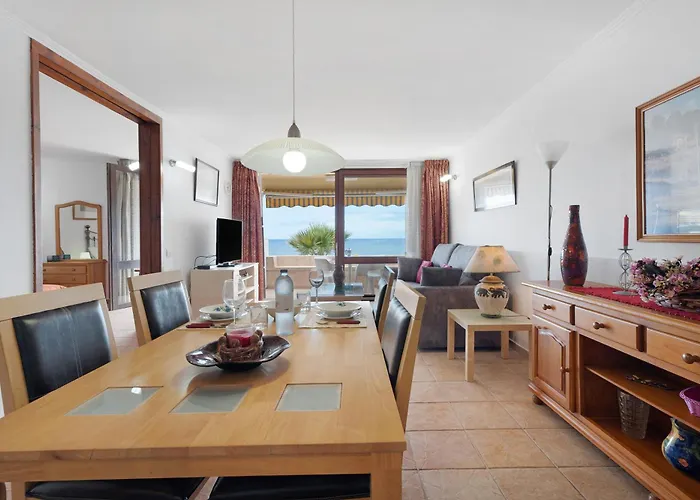 La Maravilla Over The Ocean *