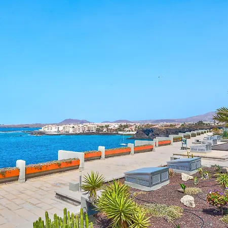 La Maravilla Over The Ocean Apartment